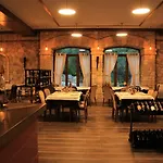Chateau Fasel 4* Tirana