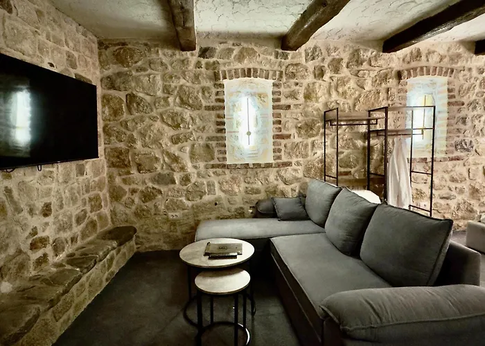 Chateau Fasel Hotell 4*