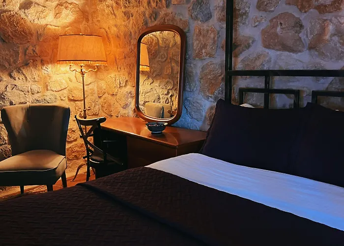 Chateau Fasel Hotell Tirana