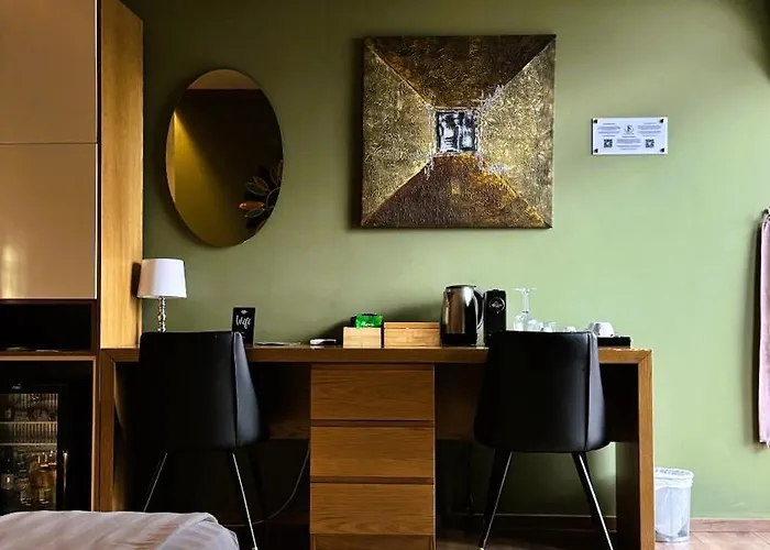 Chateau Fasel Hotell 4*