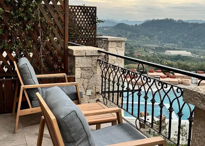 Chateau Fasel Hotell 4*