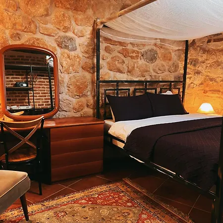 Chateau Fasel Hotell 4*