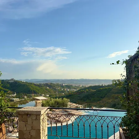 Chateau Fasel Otel Tiran