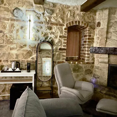 Chateau Fasel 4* Τίρανα