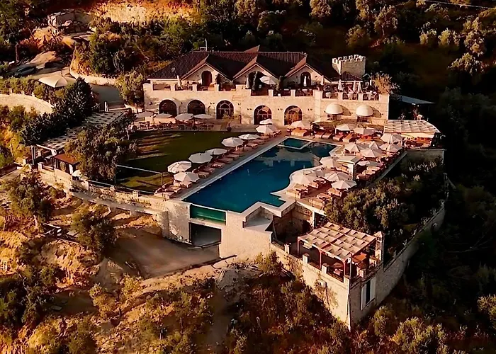 Chateau Fasel Hotel 4*