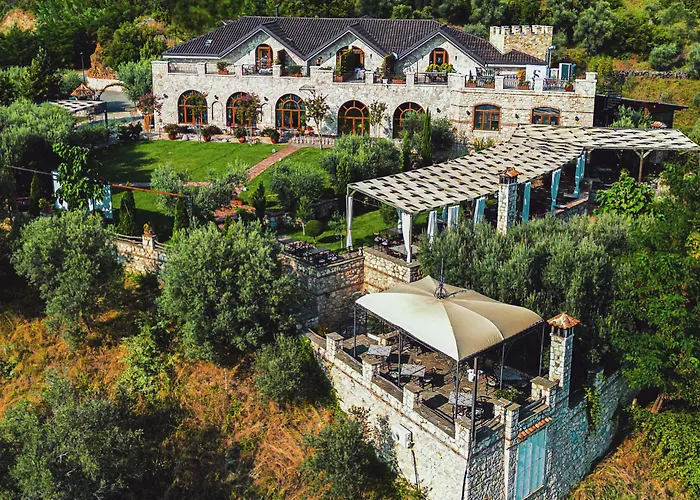 Chateau Fasel 4*