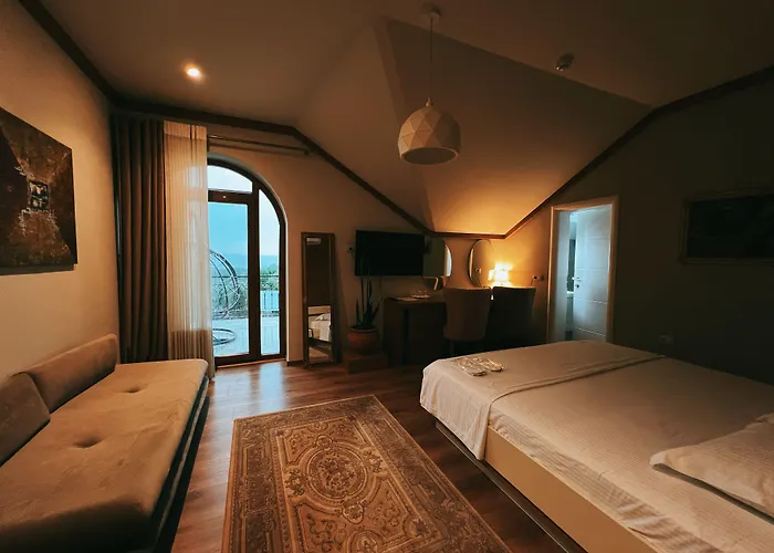 Chateau Fasel 4* Tirana